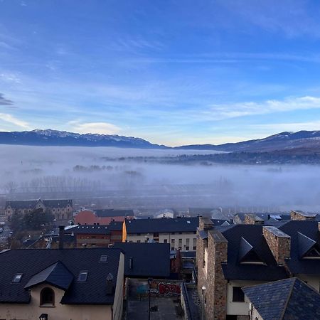 Heritage Apartments Cerdanya Al Carrer Major I Parking Puigcerdà Extérieur photo